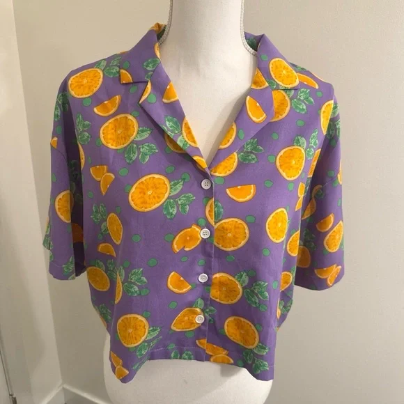 Orange Pattern Short Sleeve Crop Top Button Down Shirt Women’s Size Medium - Picture 1 of 8